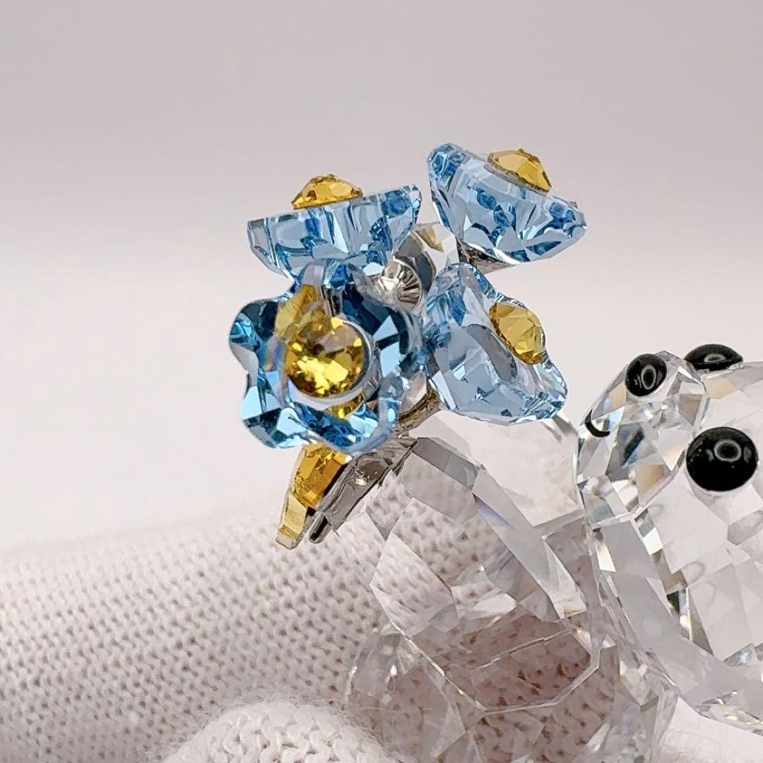 スワロフスキー　クリスタルフィギュア　クリスベア　 勿忘草　忘れな草　熊　花