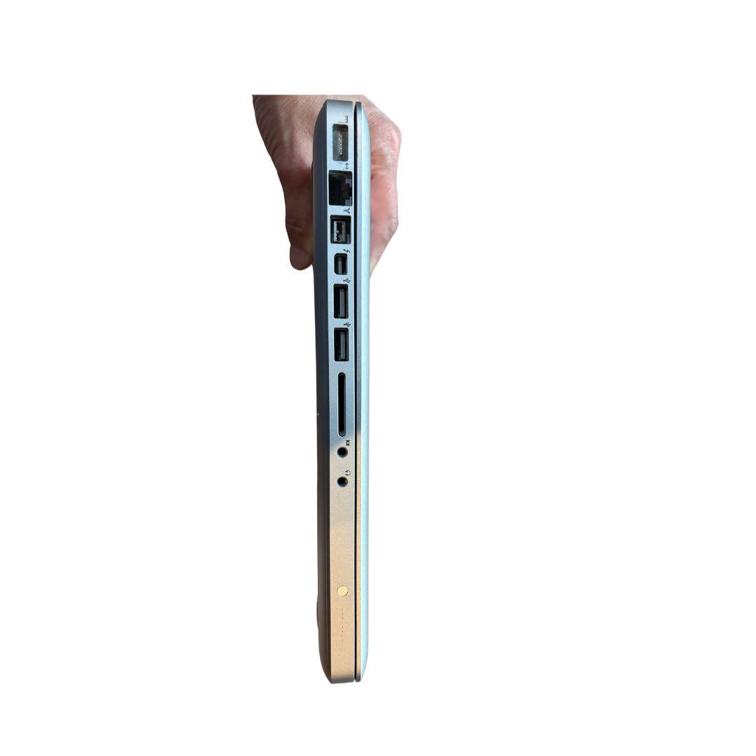 【コウ】MacBook Pro 15インチ Mid 2011