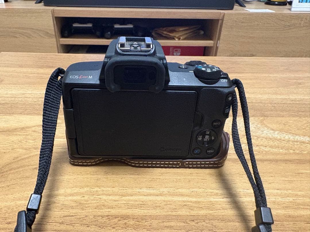 Canon EOS KISS Mミラーレス一眼 レンズ付きセット
