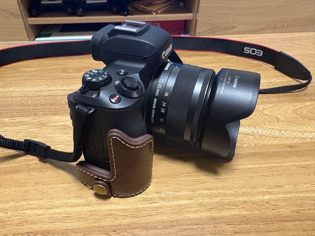 Canon EOS KISS Mミラーレス一眼 レンズ付きセット