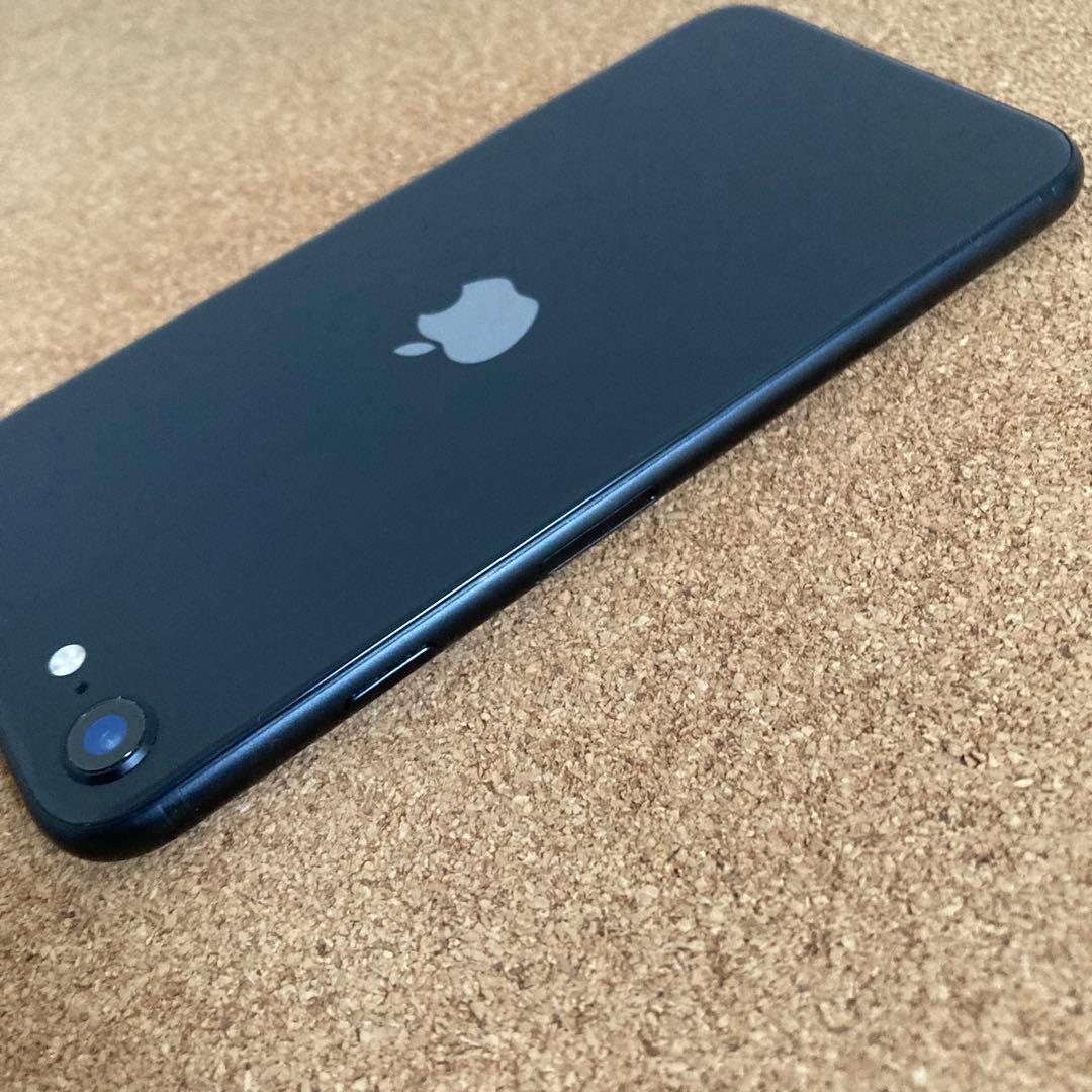4155【早い者勝ち】美品☆電池新品☆iPhoneSE2 64GB SIMフリー