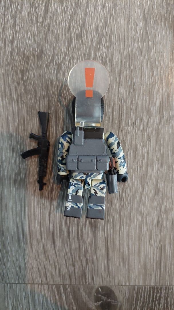 メタルギア　ベアブリック