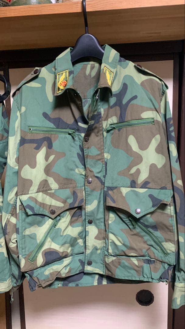 1990年代中国武装警察の上下制服　ベルト付き　迷彩服・パンツセット 緑系迷彩