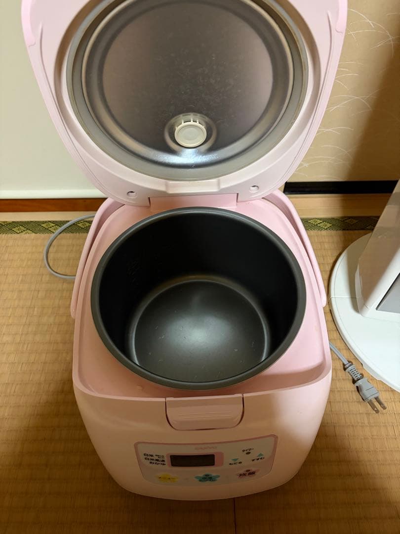 【希少品】SANYO Hello Kitty 炊飯器