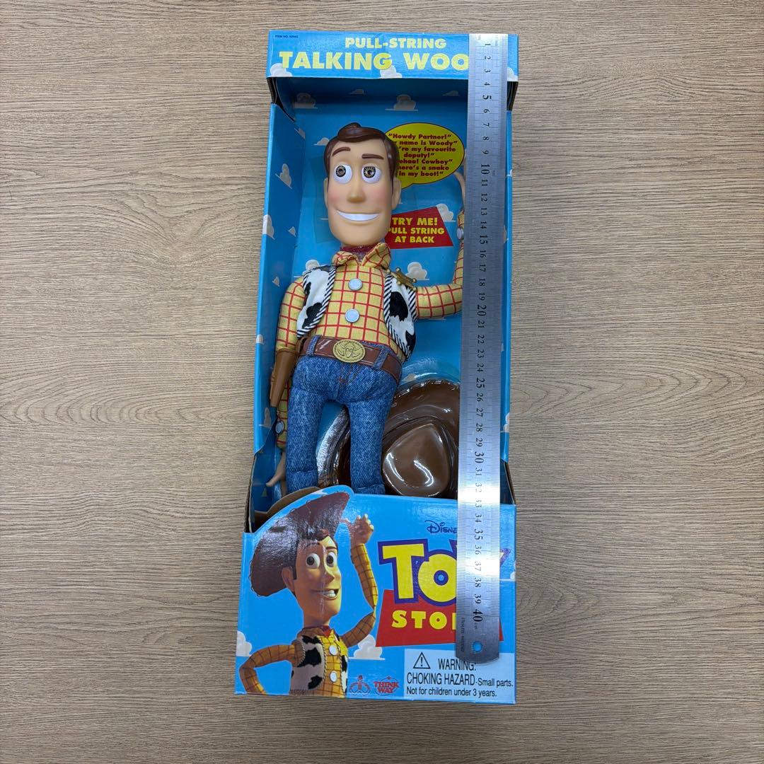 トイストーリー　TALKING WOODY
