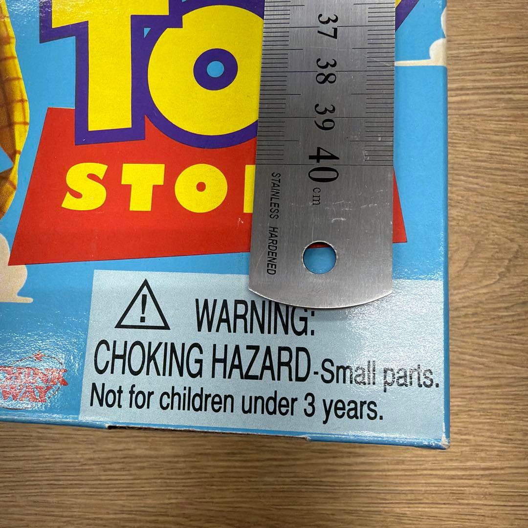 トイストーリー　TALKING WOODY