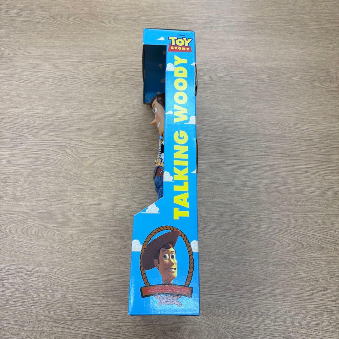 トイストーリー　TALKING WOODY