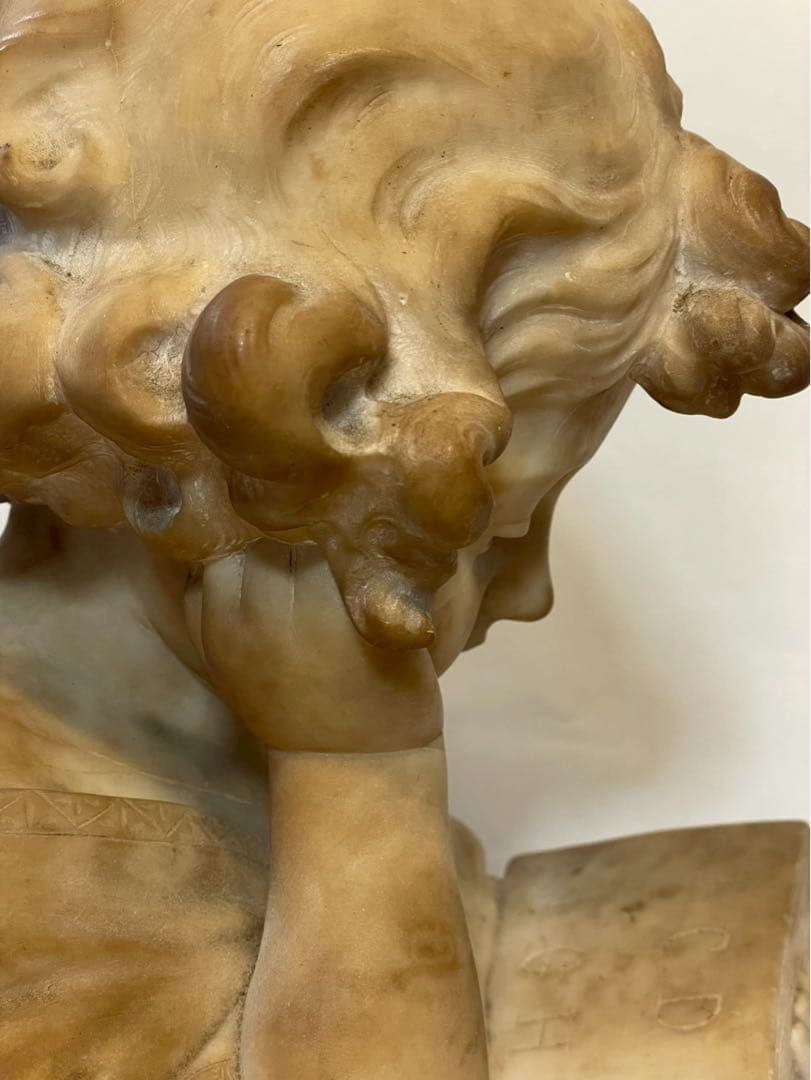 【訳あり】アンティーク 彫像 大理石 読書する少女 天然石 置物 オブジェ