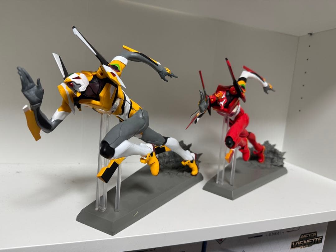 一番くじ　エヴァンゲリオン　全力疾走フィギア箱付き　零号機と２号機