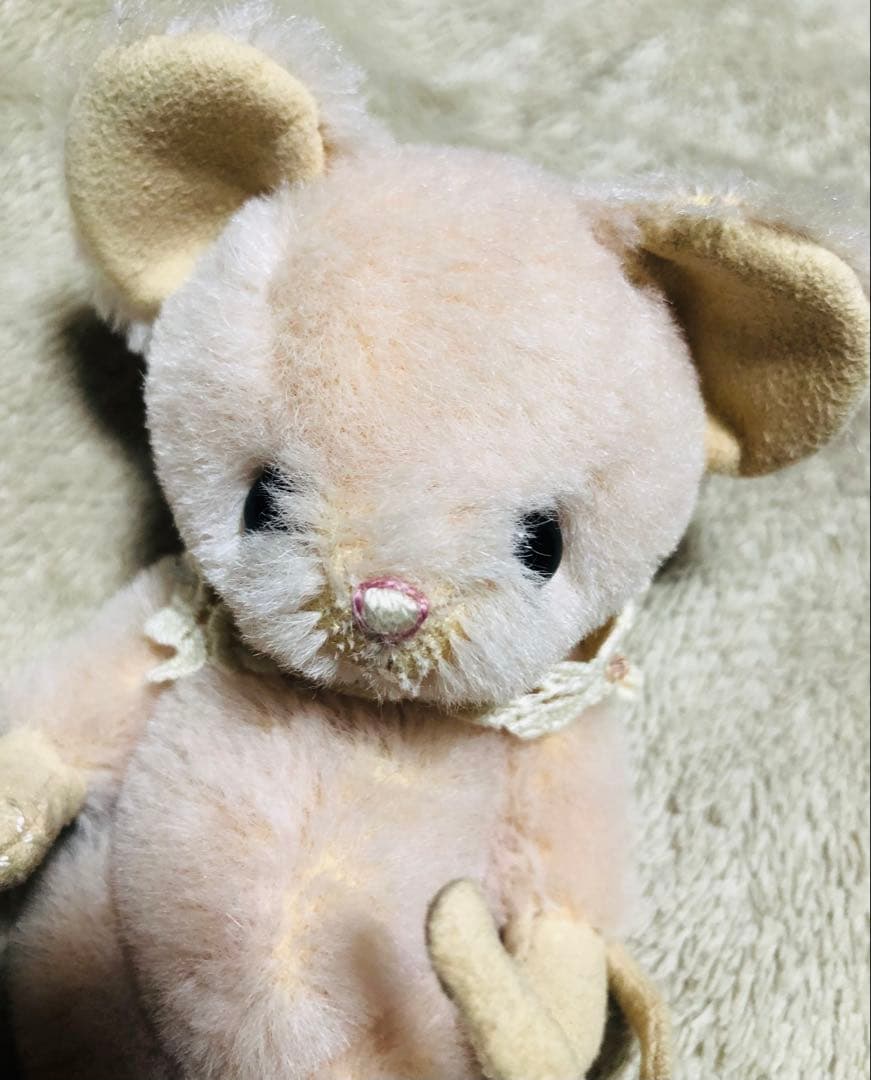 ネズミ　桃色のネズミ　作家　作家様　ハンドメイド　ぬいぐるみ