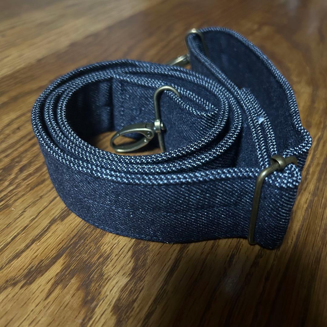 ＊小さめトートバッグ＊ポケットが可愛いデニムバッグ　ショルダー紐幅3.8㌢太め