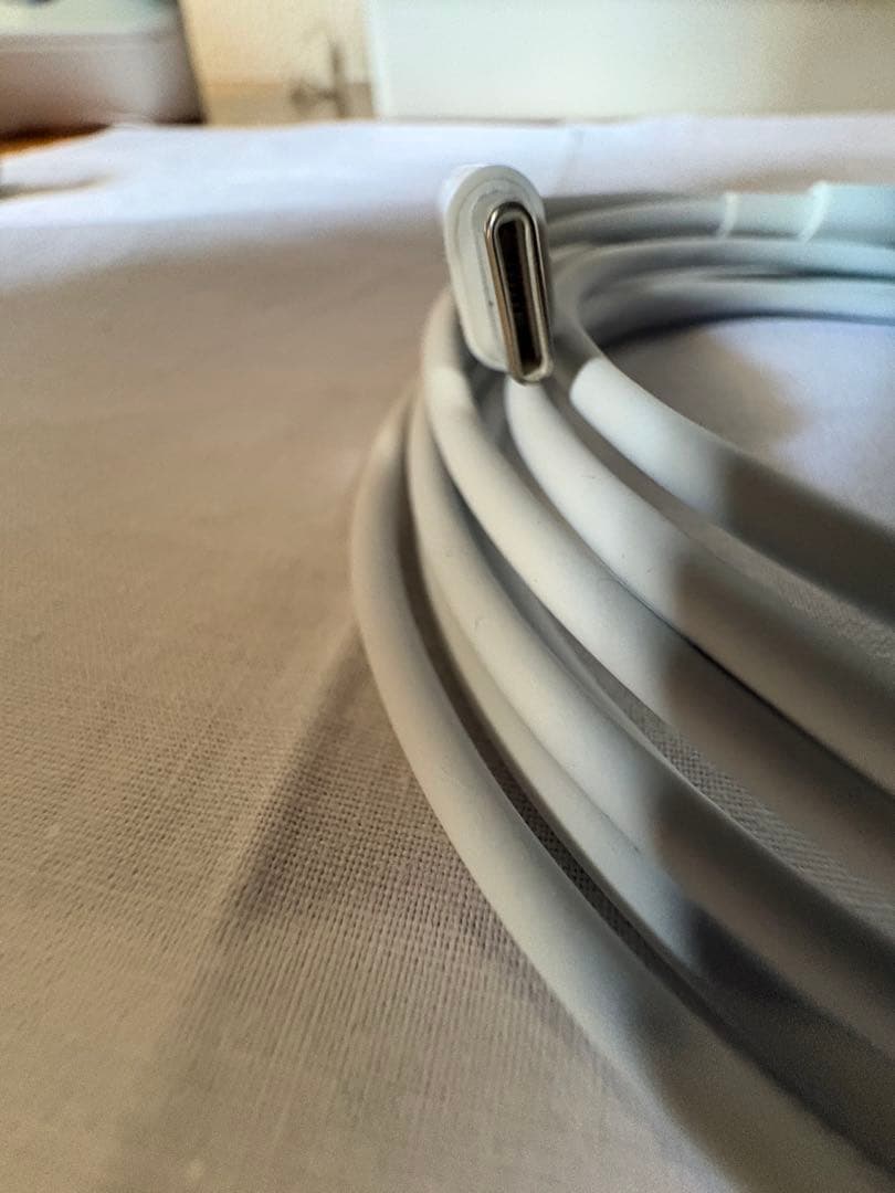 iPhone XR 64GB 88% 未使用ケーブル・アダプター/おまけ付き