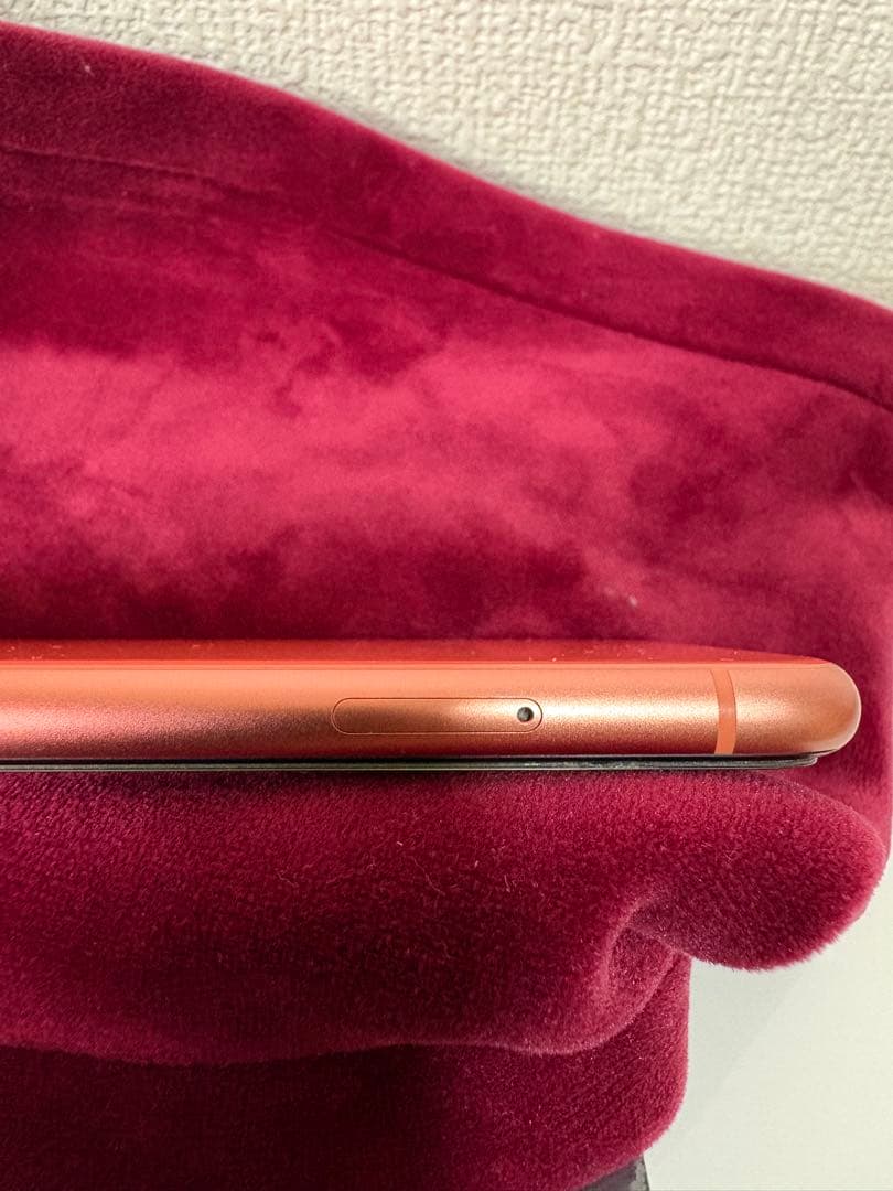 iPhone XR 64GB 88% 未使用ケーブル・アダプター/おまけ付き