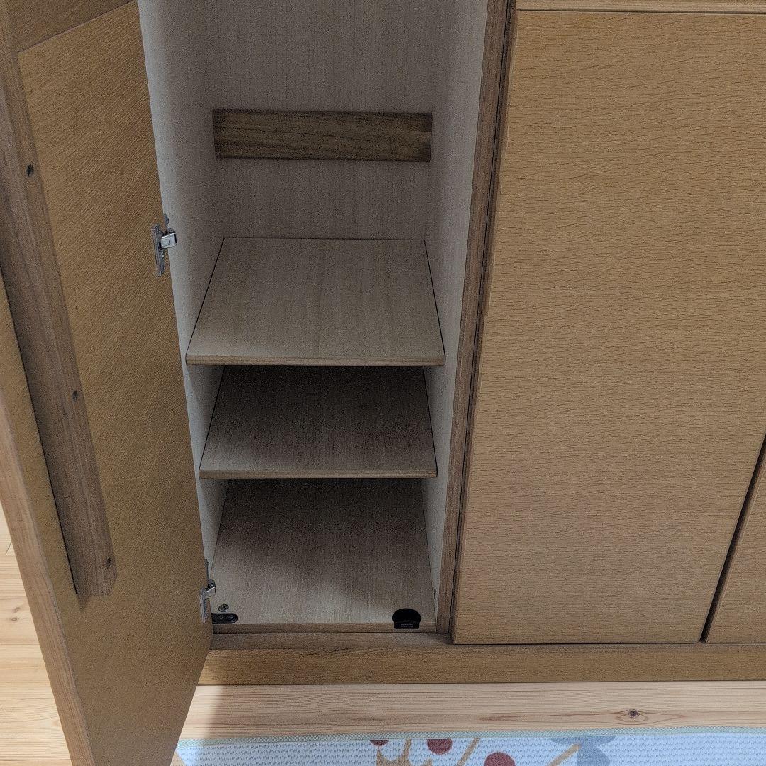 ワードローブ　洋服タンス　扉付き収納　ミラー付き　衣装