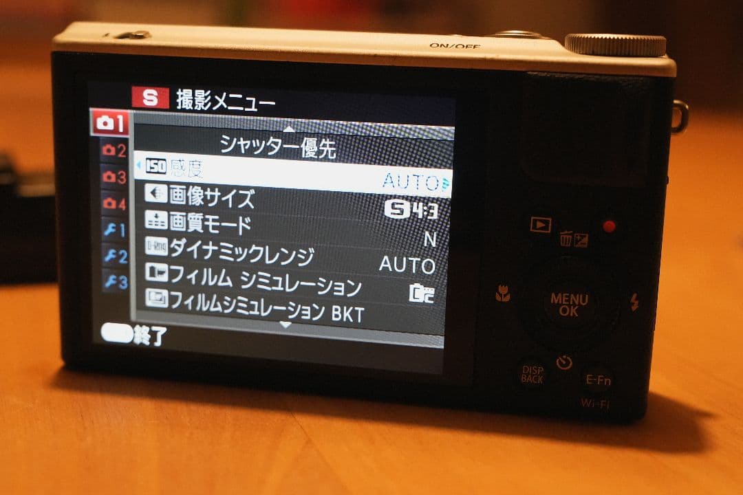 【動作確認済】FUJIFILM XQ2 シルバー コンパクトデジタルカメラ