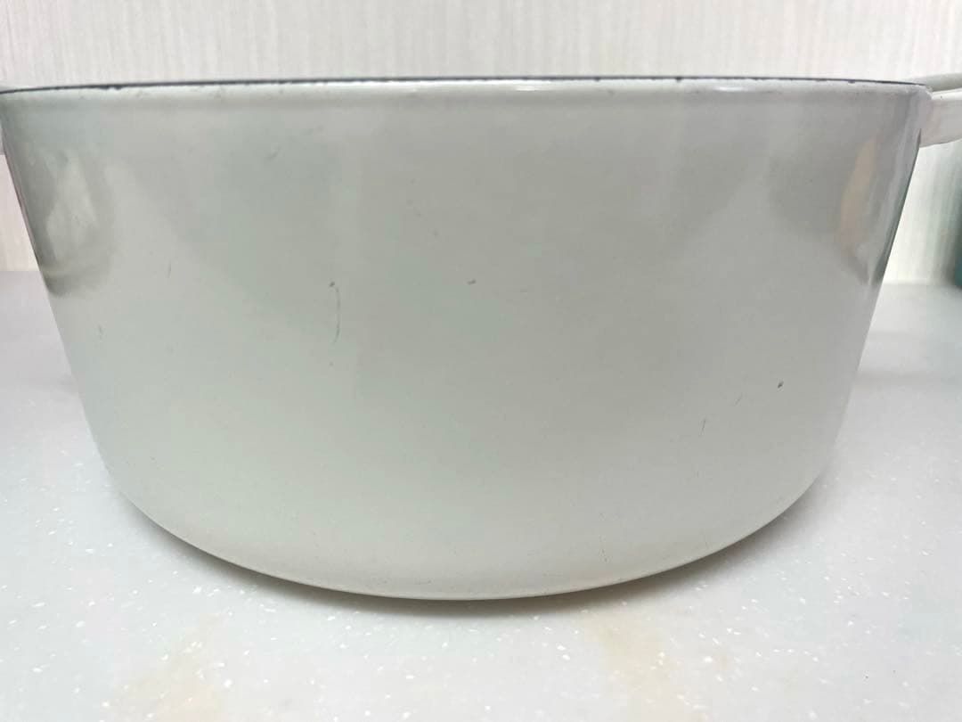 Le Creuset ルクルーゼ　ココットロンド　22cm 両手鍋　鍋