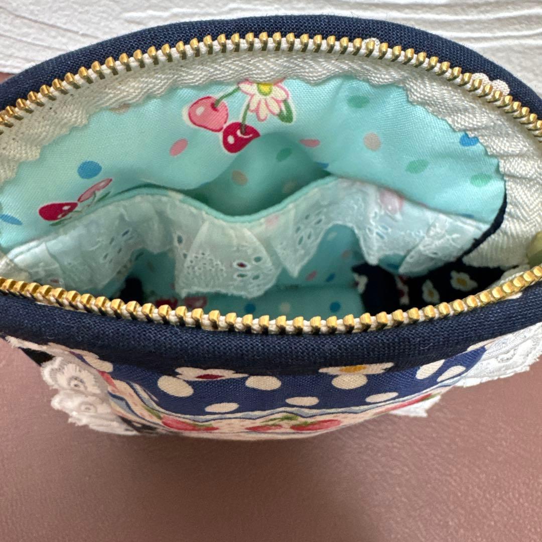 ウサギ様・バニティーポーチ