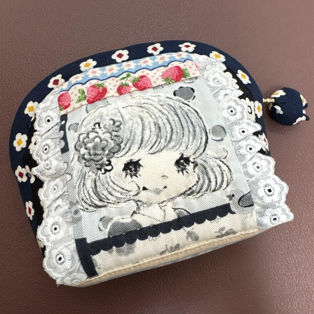 ウサギ様・バニティーポーチ