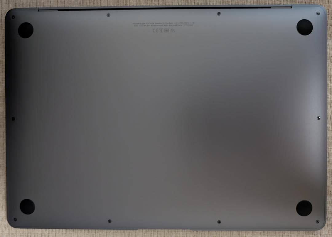 13.3インチMacBook Air スペースグレイ