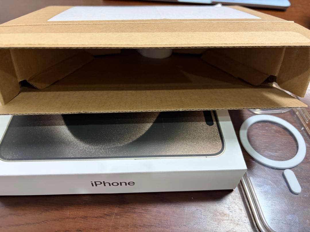 iPhone 15 Pro Max 256GB ナチュラルチタニウム