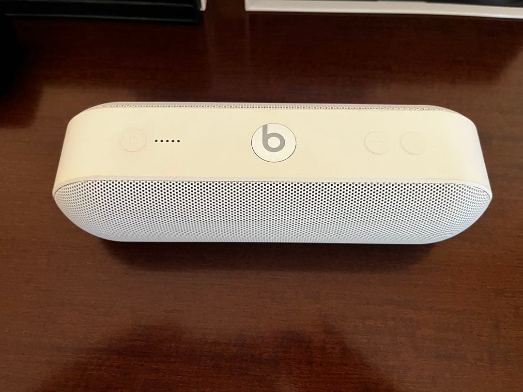 10月いっぱいで掲載終了Beatsワイヤレススピーカー ホワイBluetooth