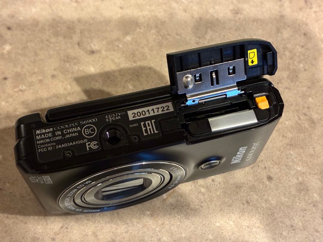 Nikon COOLPIX S6900ブラック