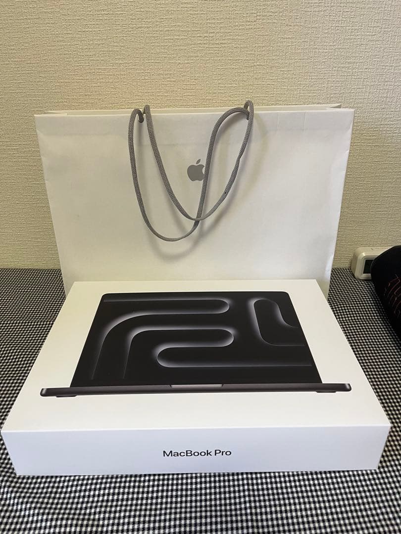 MacBook本体 Macbook Pro M5 16GB