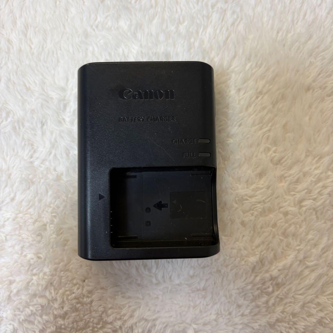 Canon EOS M100 ミラーレスカメラ 55-200mmレンズセット