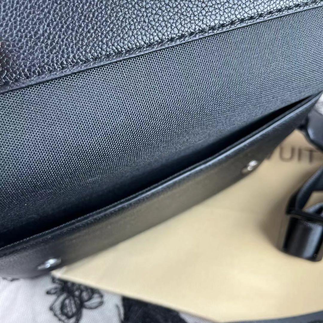 ルイヴィトン メッセンジャー　ショルダーバッグ