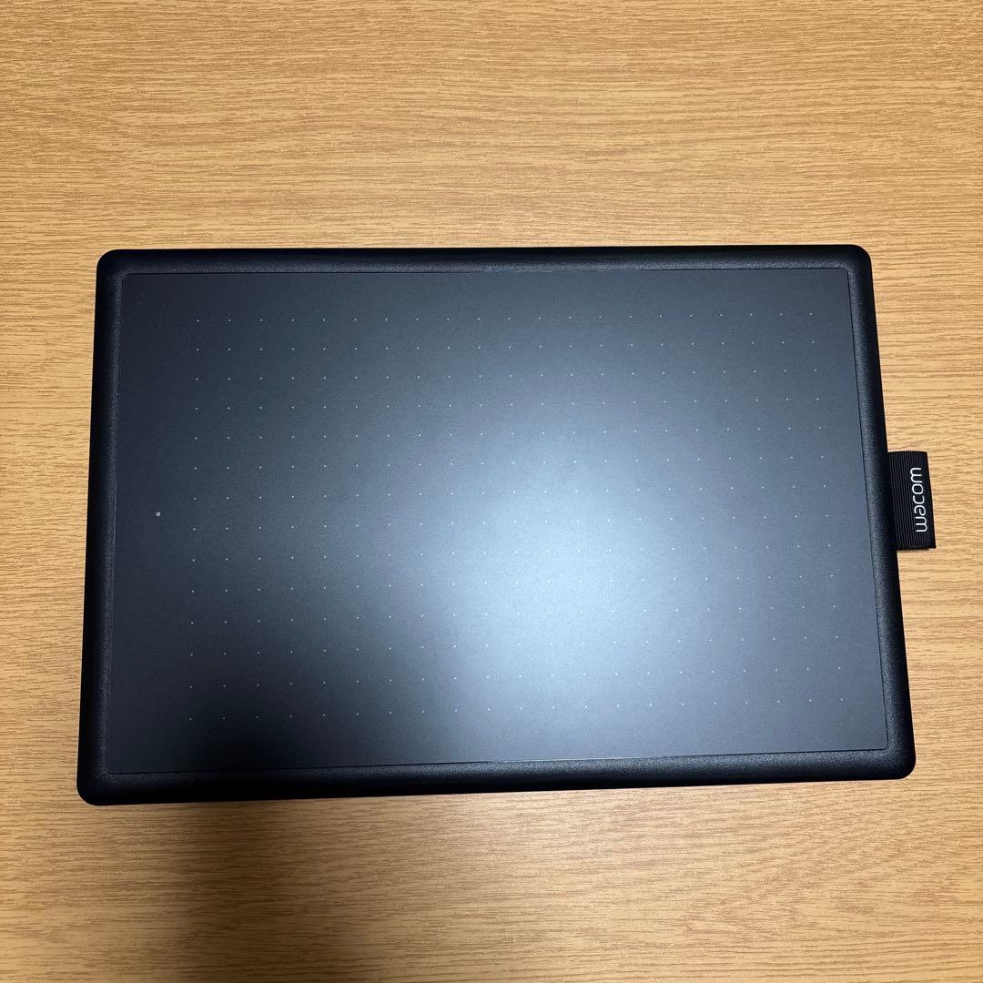 ワコム ペンタブ One by Wacom Medium