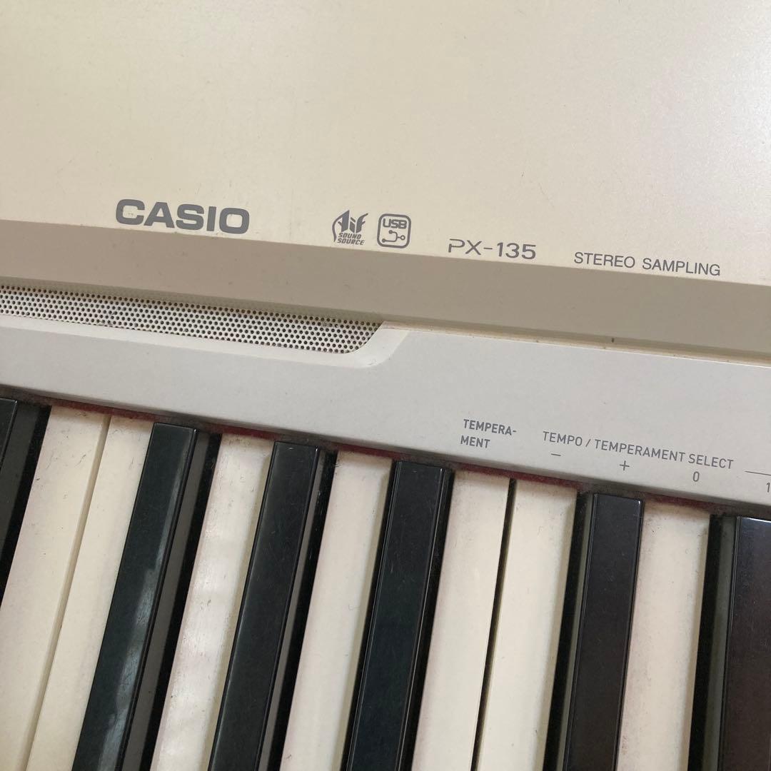 CASIO PX-135 Privia ホワイト電子ピアノ 多機能　白