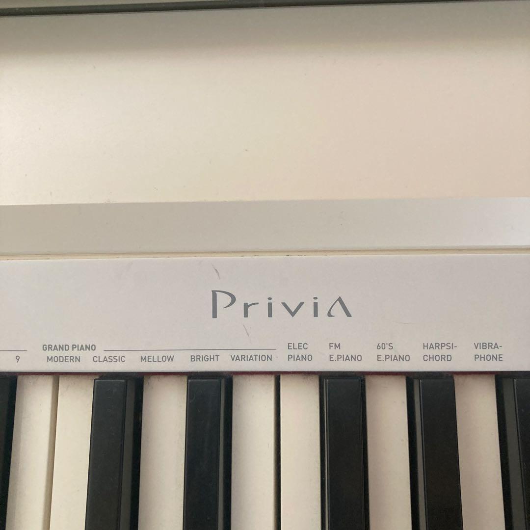 CASIO PX-135 Privia ホワイト電子ピアノ 多機能　白
