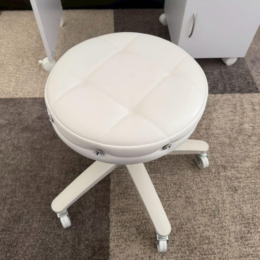 kkk ✨設置まで！集塵機付きネイルテーブル&チェア　美品