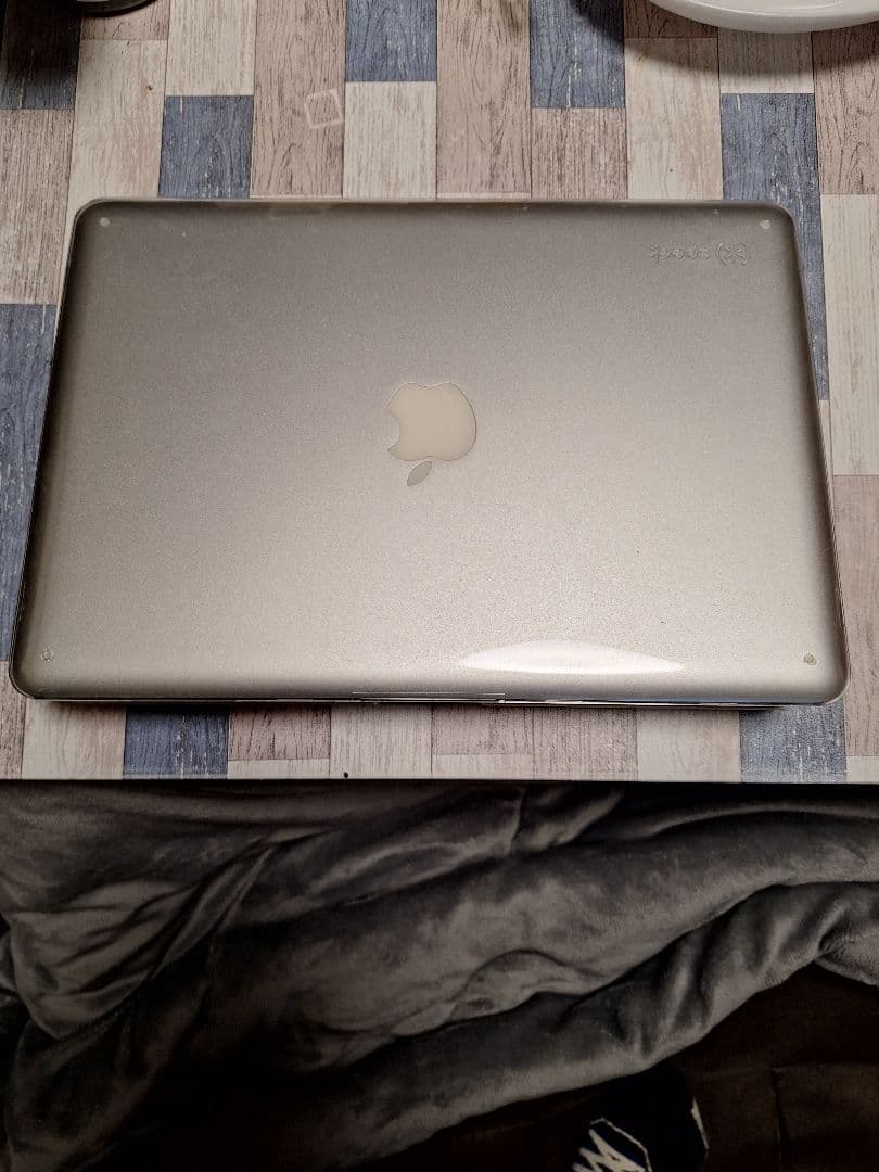 MacBook Pro 13.3インチ Intel Core i7 2011
