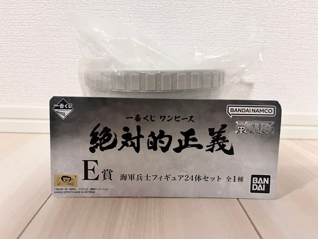 一番くじ B賞 モンキー・D・ガープ&海兵フィギュア