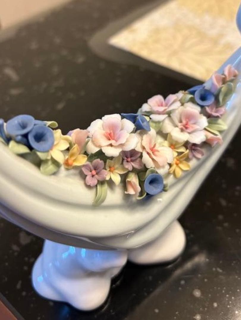 リヤドロ　平和の花かご