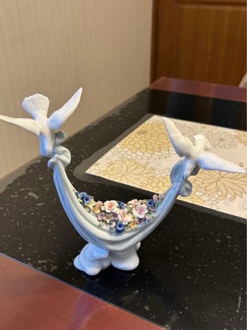 リヤドロ　平和の花かご