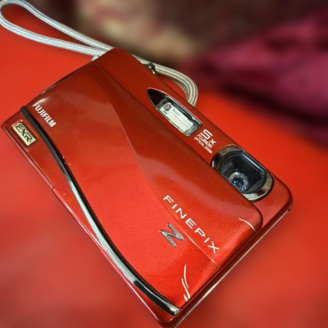 Fujifilm FinePix Z レッド