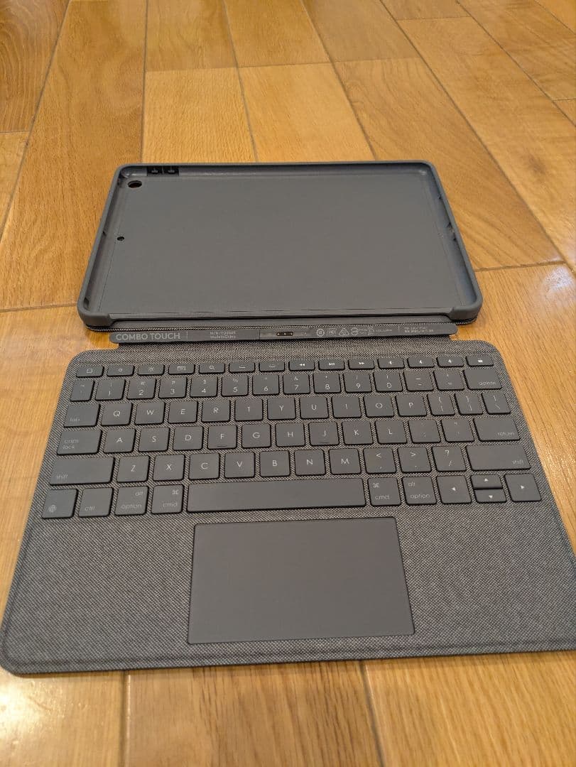 logicool COMBO TOUCH iPad用キーボードケース