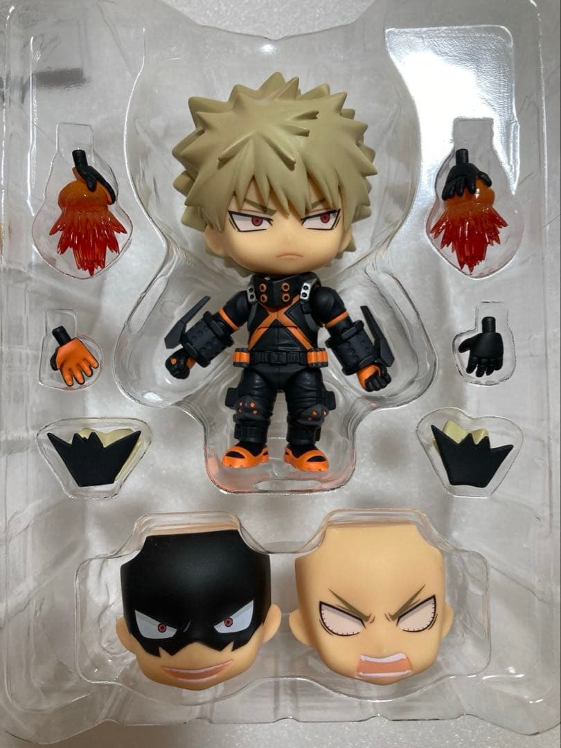 ヒロアカ　爆豪　ねんどろいど　ステルススーツ
