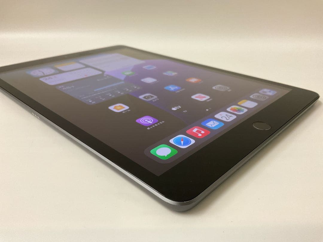 【電池98％】 iPad 第7世代 スペースグレイ32GB Wifiモデル