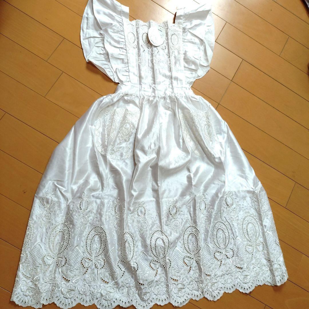 【新品タグ付き】桂由美　フリルレース　刺繍エプロン　白　高級感