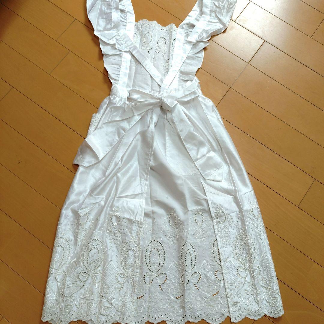 【新品タグ付き】桂由美　フリルレース　刺繍エプロン　白　高級感