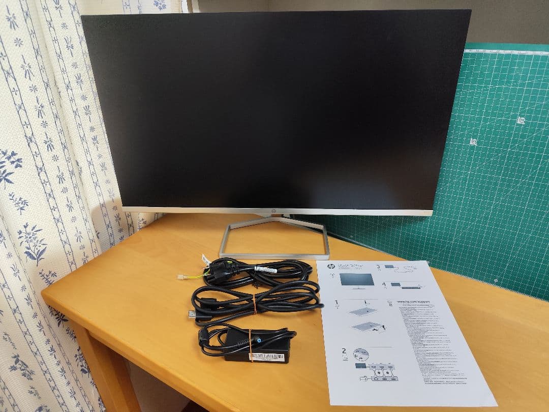 HP M27f 27インチ フルHD モニター　中古　専用箱付