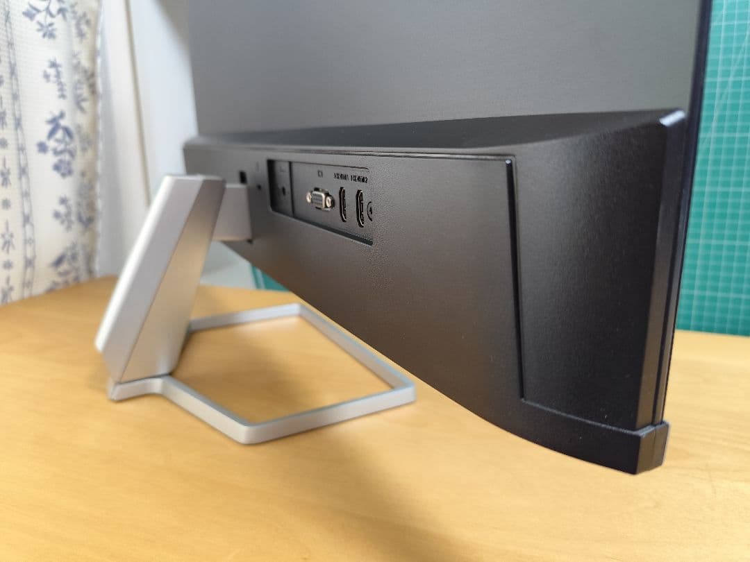 HP M27f 27インチ フルHD モニター　中古　専用箱付