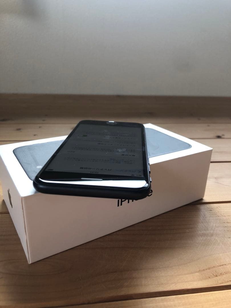 Apple iPhone 7 ブラック 本体 充電器付き