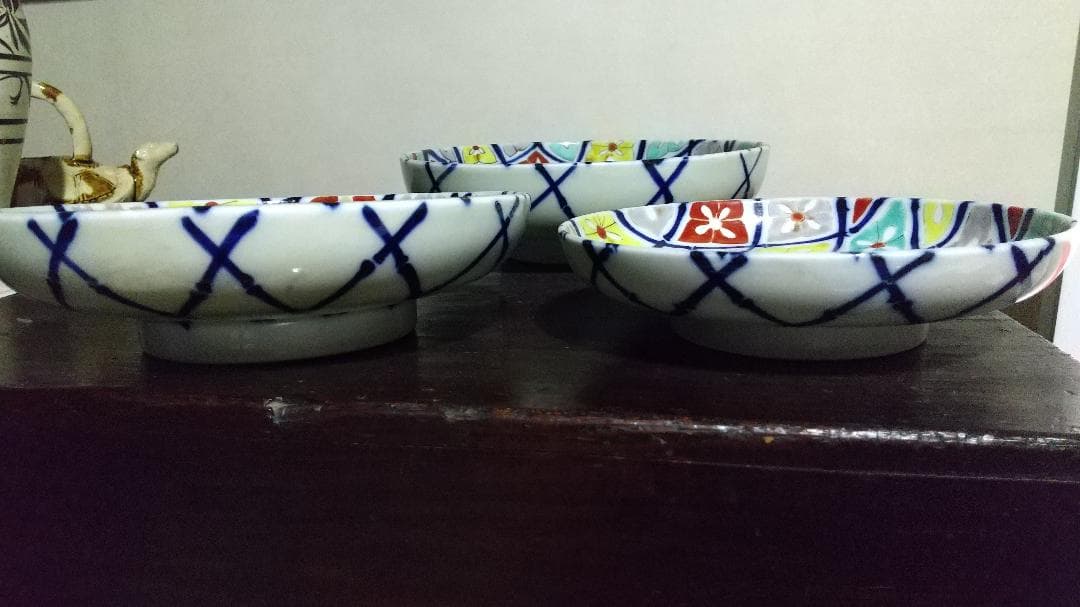 古伊万里　小振　色絵　網目紋　三つ鉢・深皿（大）径24.5×高7ｃｍ
