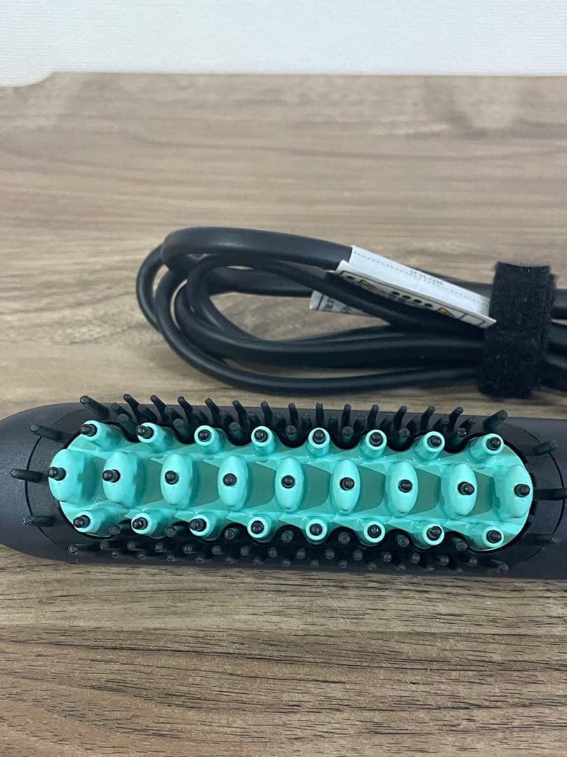 【極美品】DAFNI nano ブラシ型ヘアアイロン