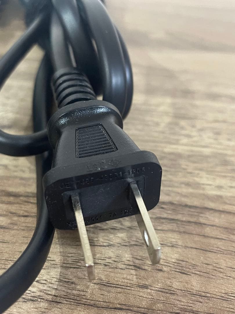 【極美品】DAFNI nano ブラシ型ヘアアイロン