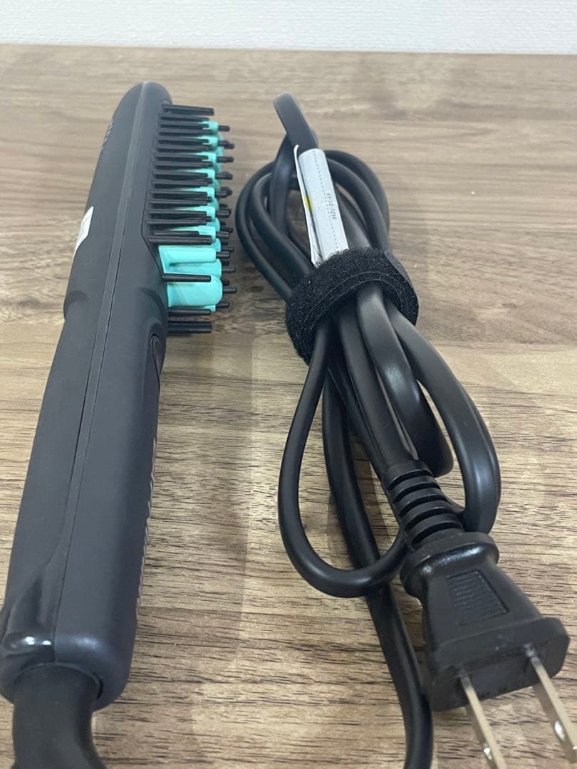 【極美品】DAFNI nano ブラシ型ヘアアイロン